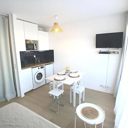 4 Pers, 1ere Ligne, Vue Laterale, Piscine *